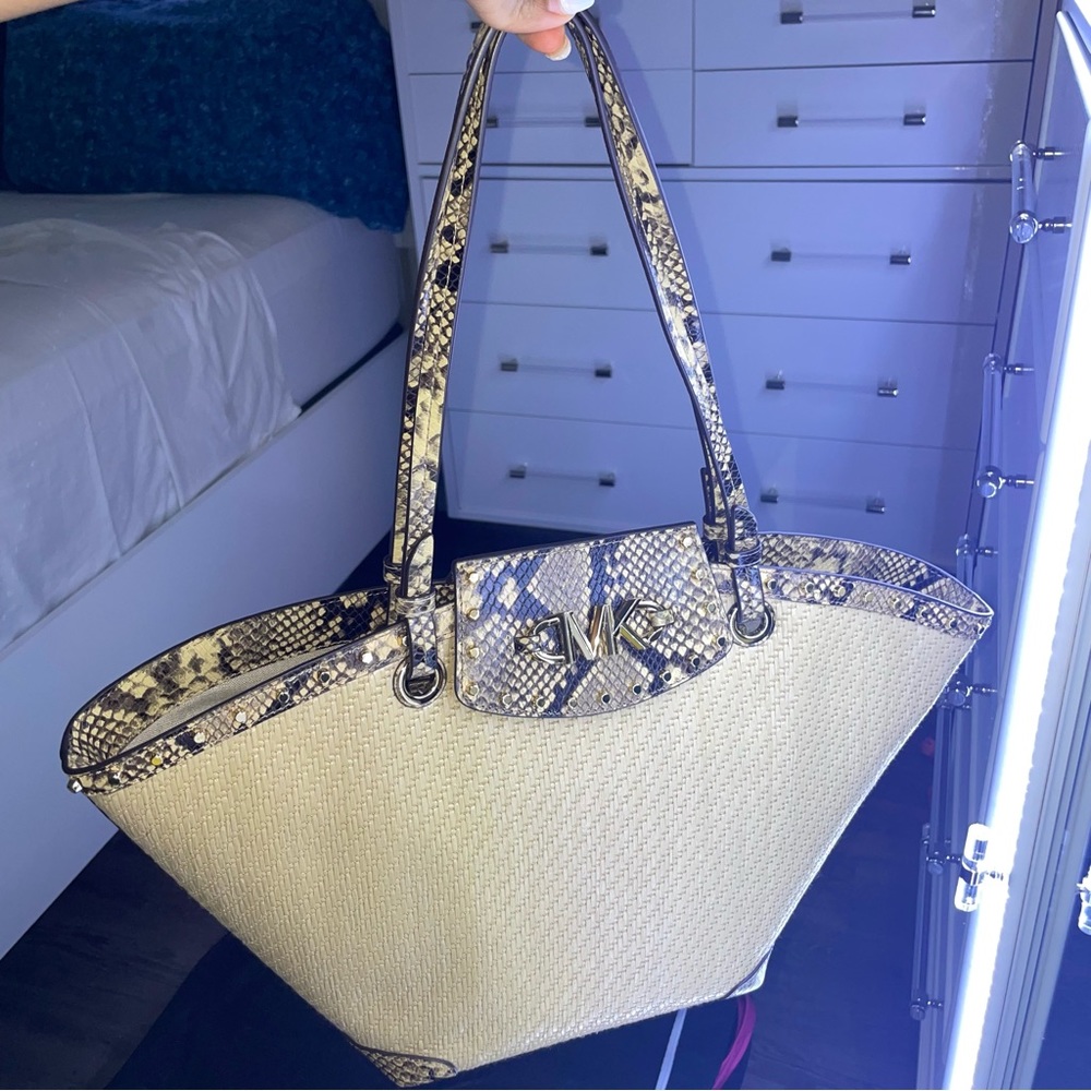 Michael Kors Straw Style Handbag